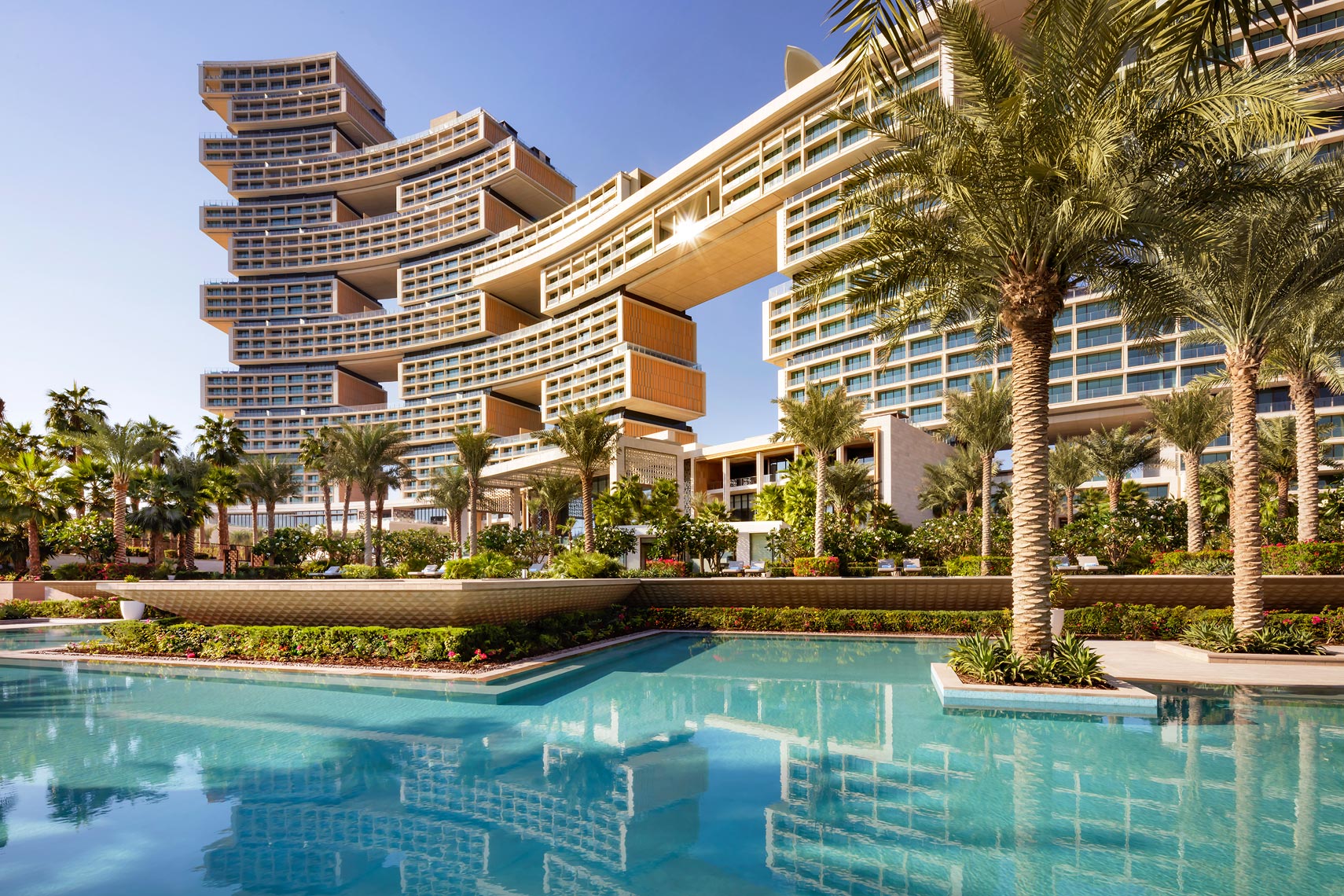 Atlantis The Royal, Dubai - Exterior pool
