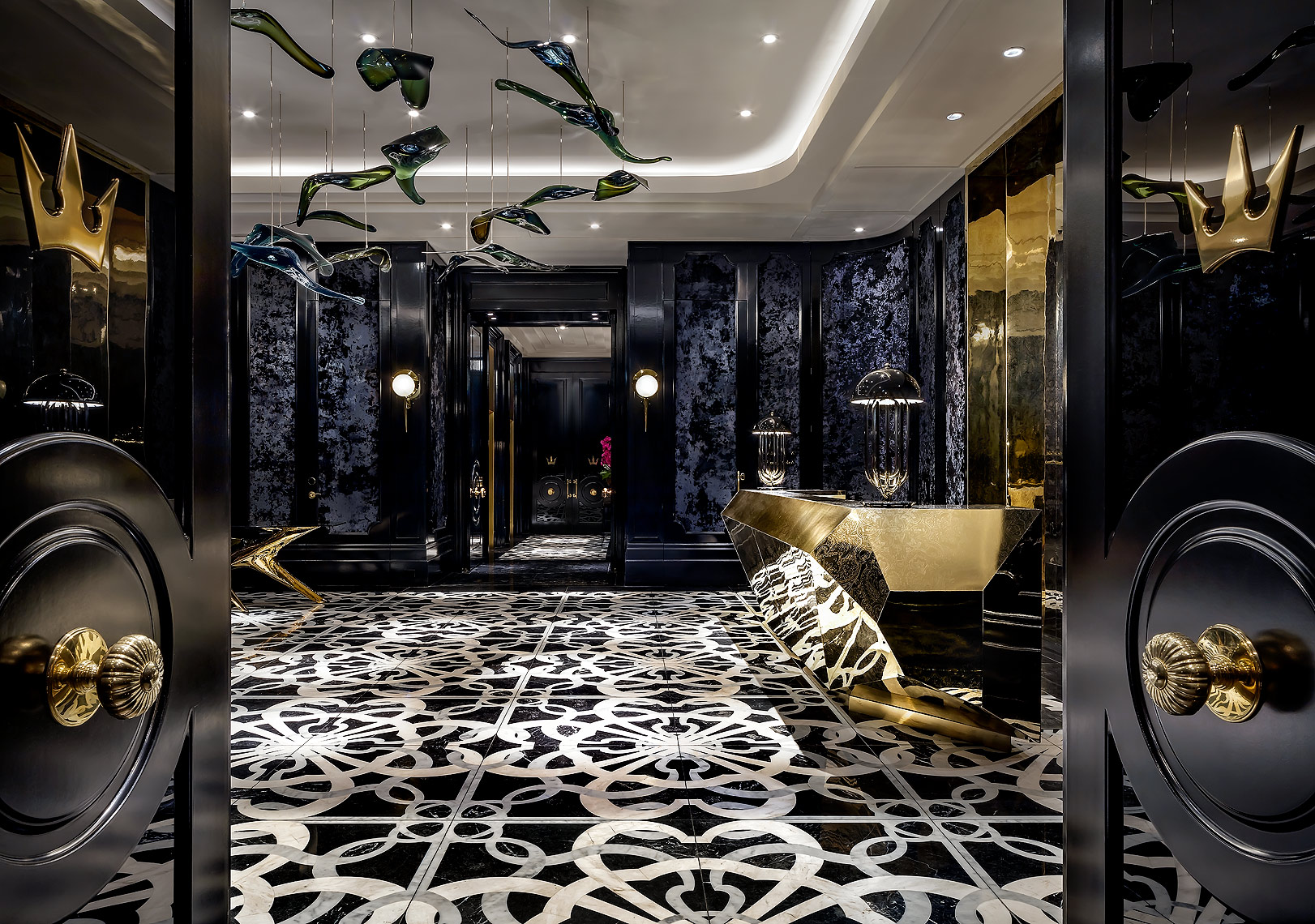 Bisha Hotel Toronto - Lobby Entrance and Reception 