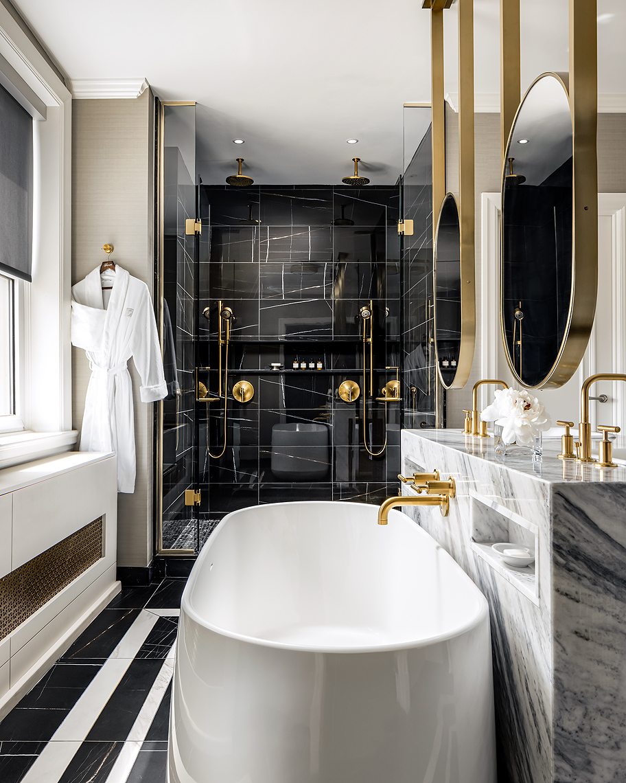 Fairmont Chateau Laurier Hotel - Karsh suite bathroom