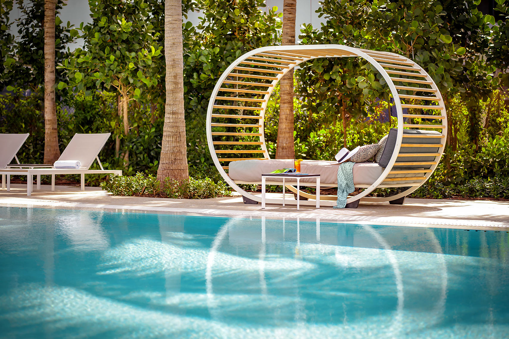 Le Meridien Fort Lauderdale Pool Cabana