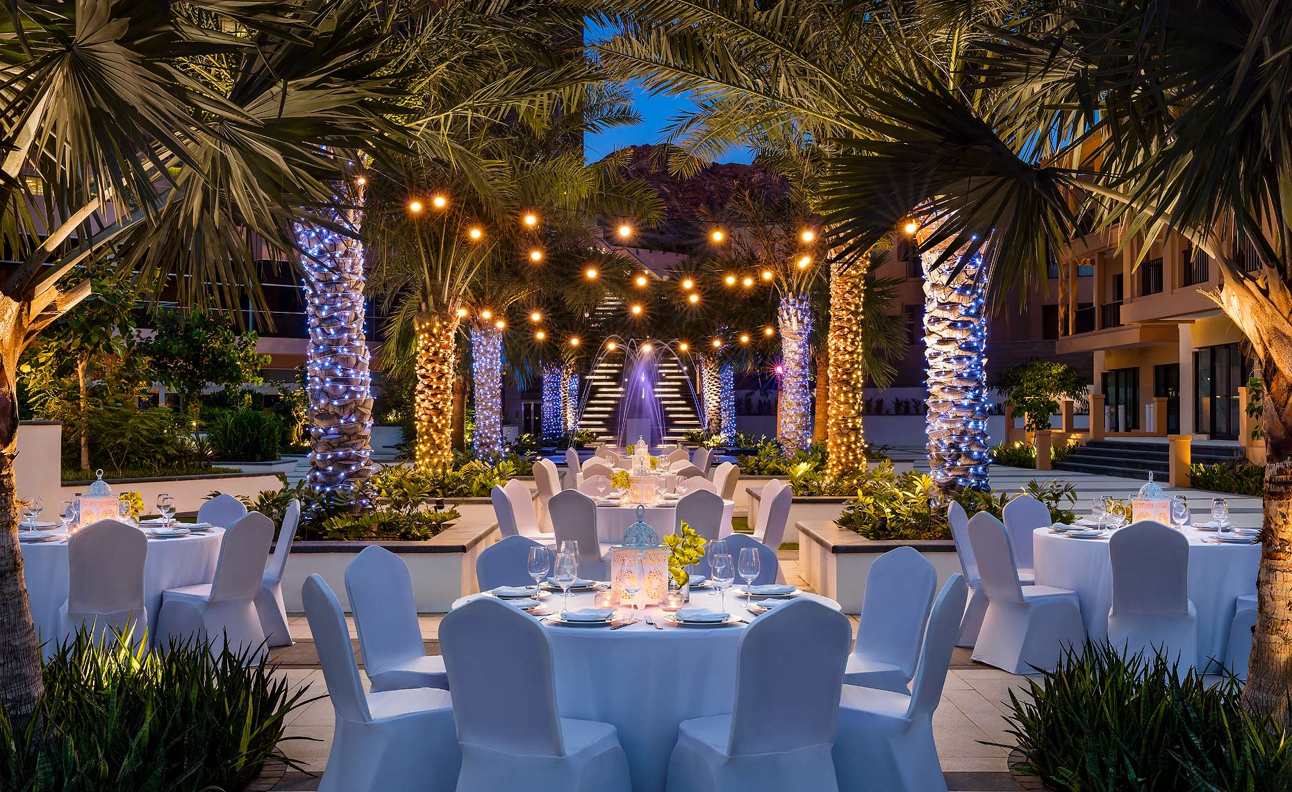 Fairmont_Fujairah_Hotel_Wedding_Banquet - Hotel Photography