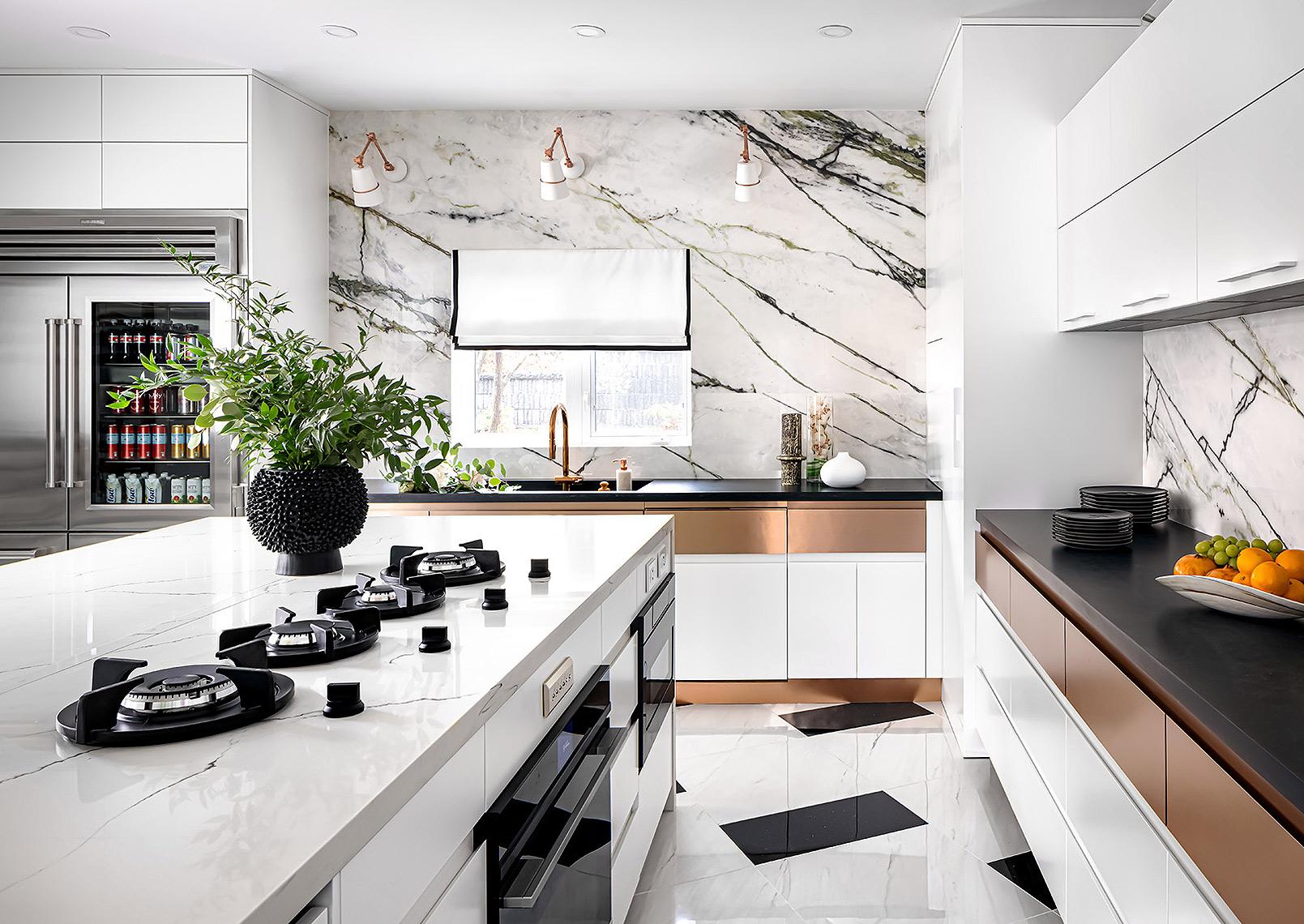 Modern Kitchen designed by Iman Lalji