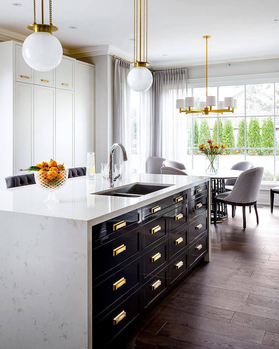 Princess Margaret Kitchen by Brian Gluckstein