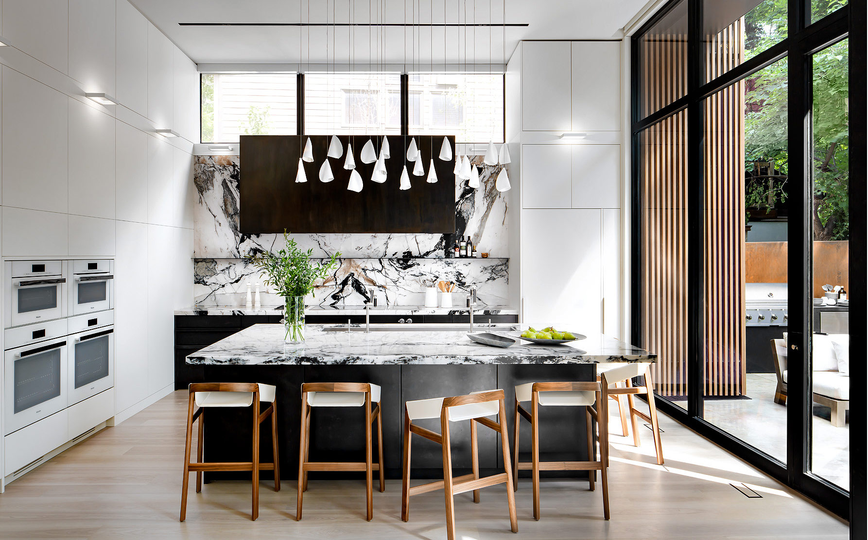 Waxwing_Residence_Modern_Kitchen